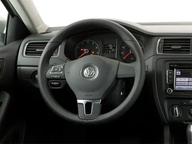 Volkswagen Jetta 2012 photo 5
