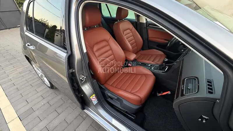 Volkswagen Golf 2013 photo 2
