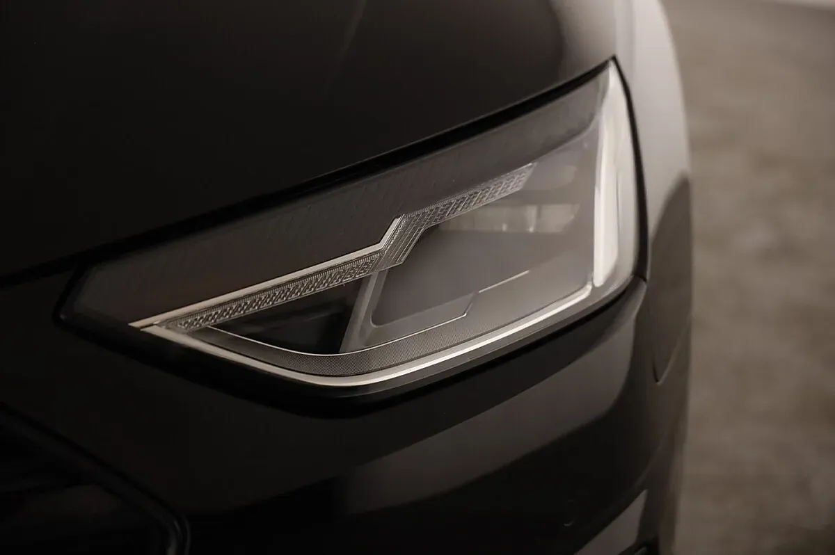 Audi A4 2021 photo 3