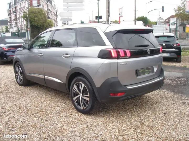 Peugeot 5008 2019 photo 4