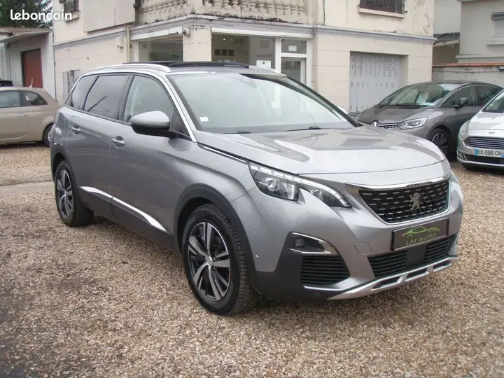 Peugeot 5008 2019 photo 3