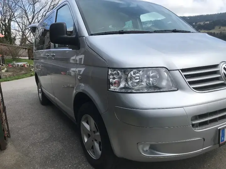 Volkswagen T5 2005 photo 2