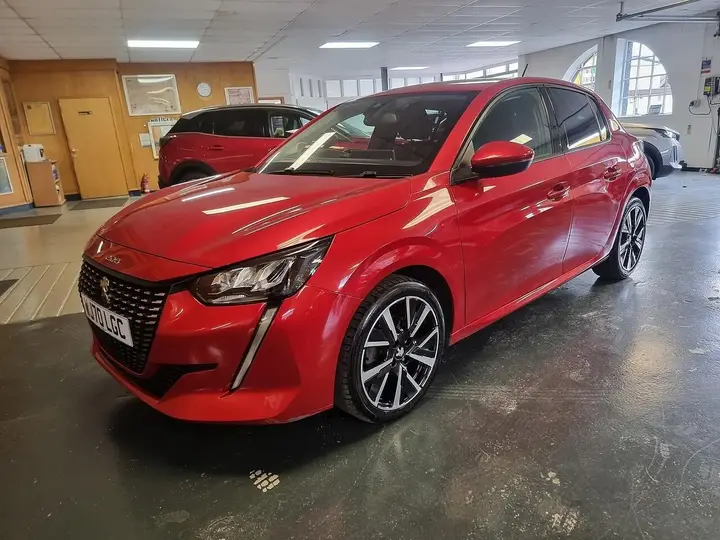 Peugeot 208 2020 photo 3
