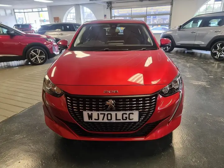 Peugeot 208 2020 photo 2