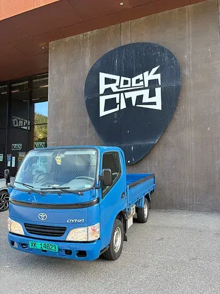 Toyota Dyna 100