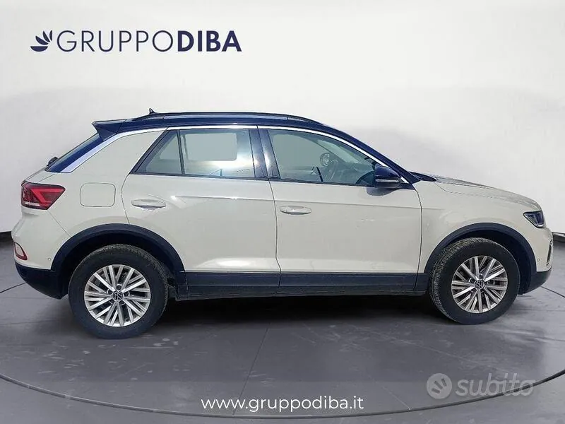 Volkswagen T-Roc 2023 photo 4