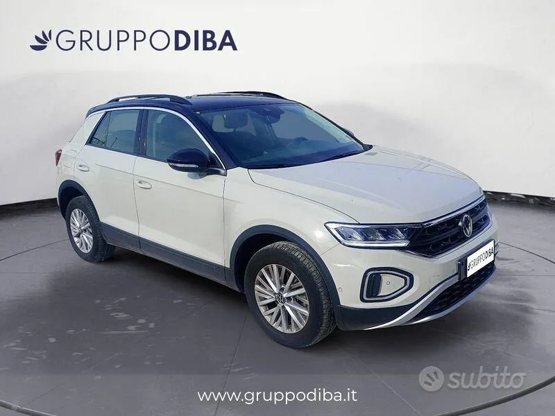Volkswagen T-Roc 2023 photo 3
