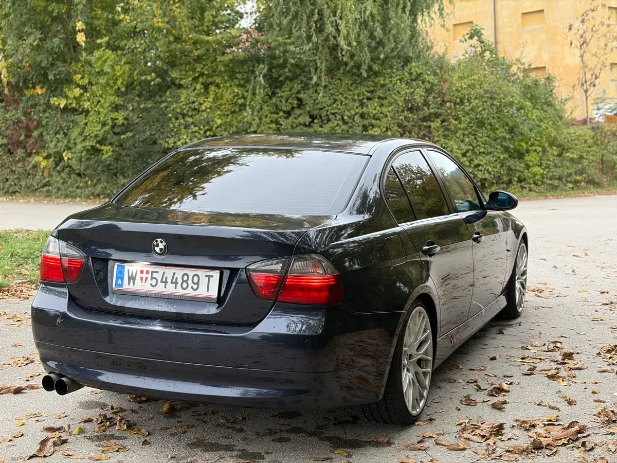 BMW 3 Series 2005 photo 3