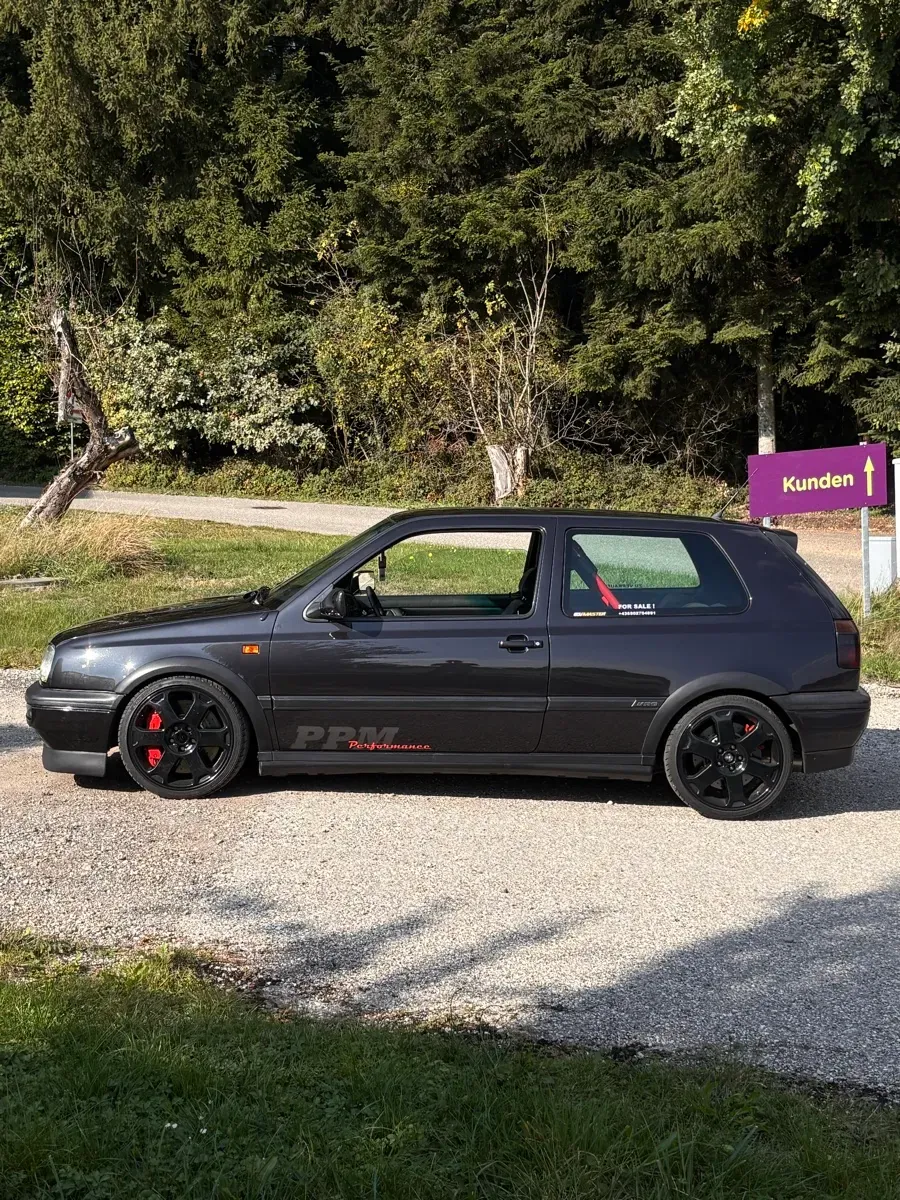 Volkswagen Golf 1993 photo 2