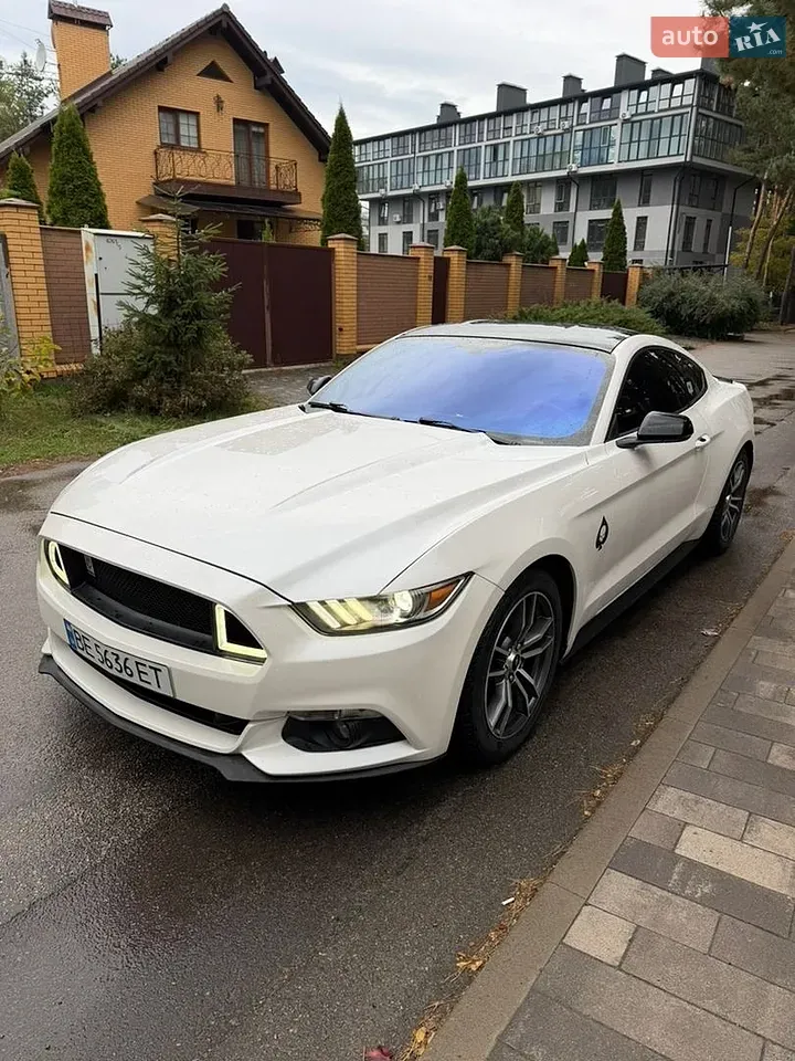 Ford Mustang 2017 photo 2