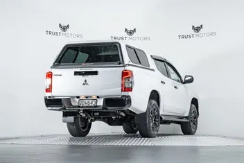 Mitsubishi Triton 2023 photo 4