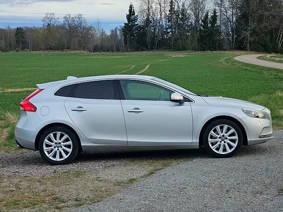 Volvo V40 2016 photo 3