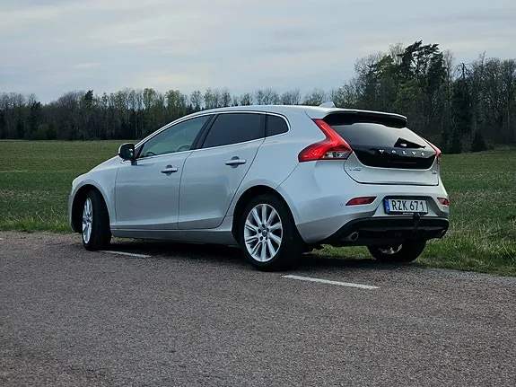 Volvo V40 2016 photo 5