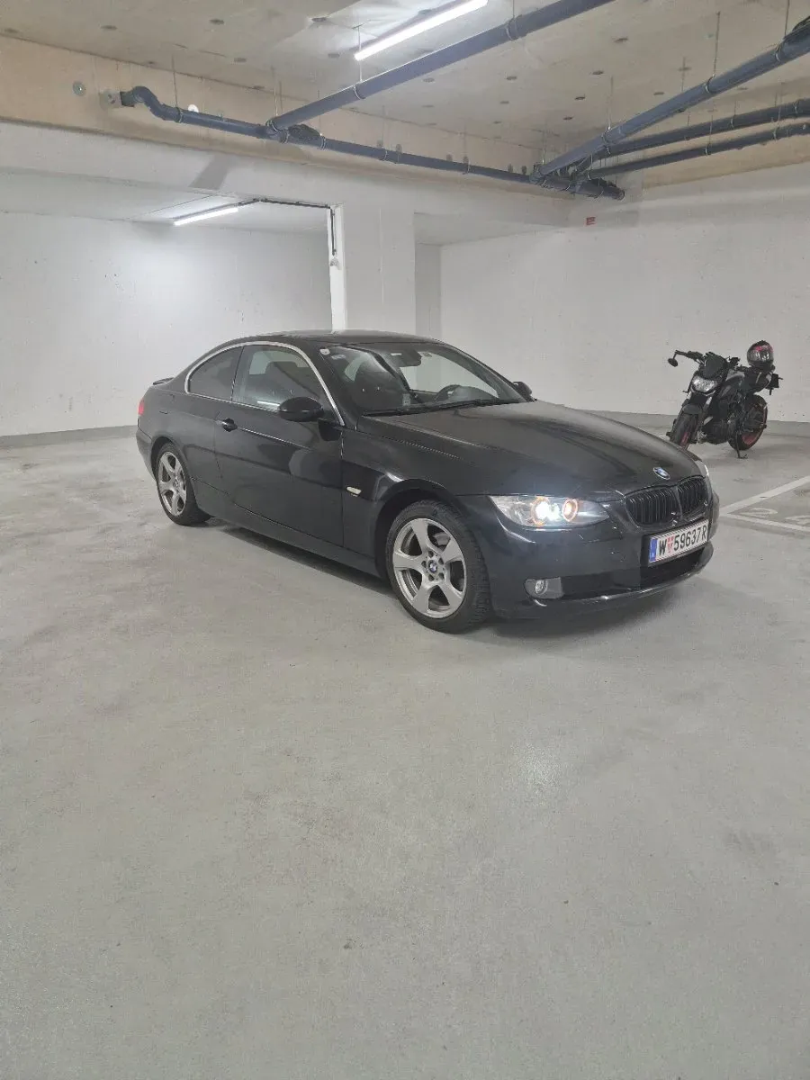 BMW 3 Series 2008 photo 2