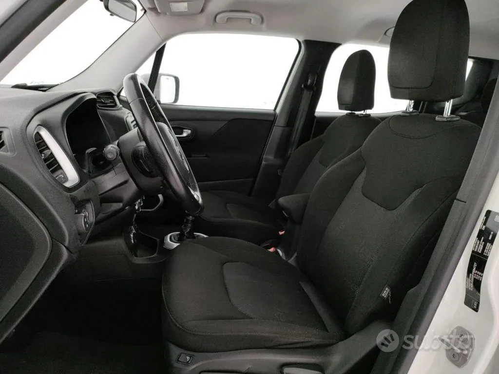 Jeep Renegade 2015 photo 5