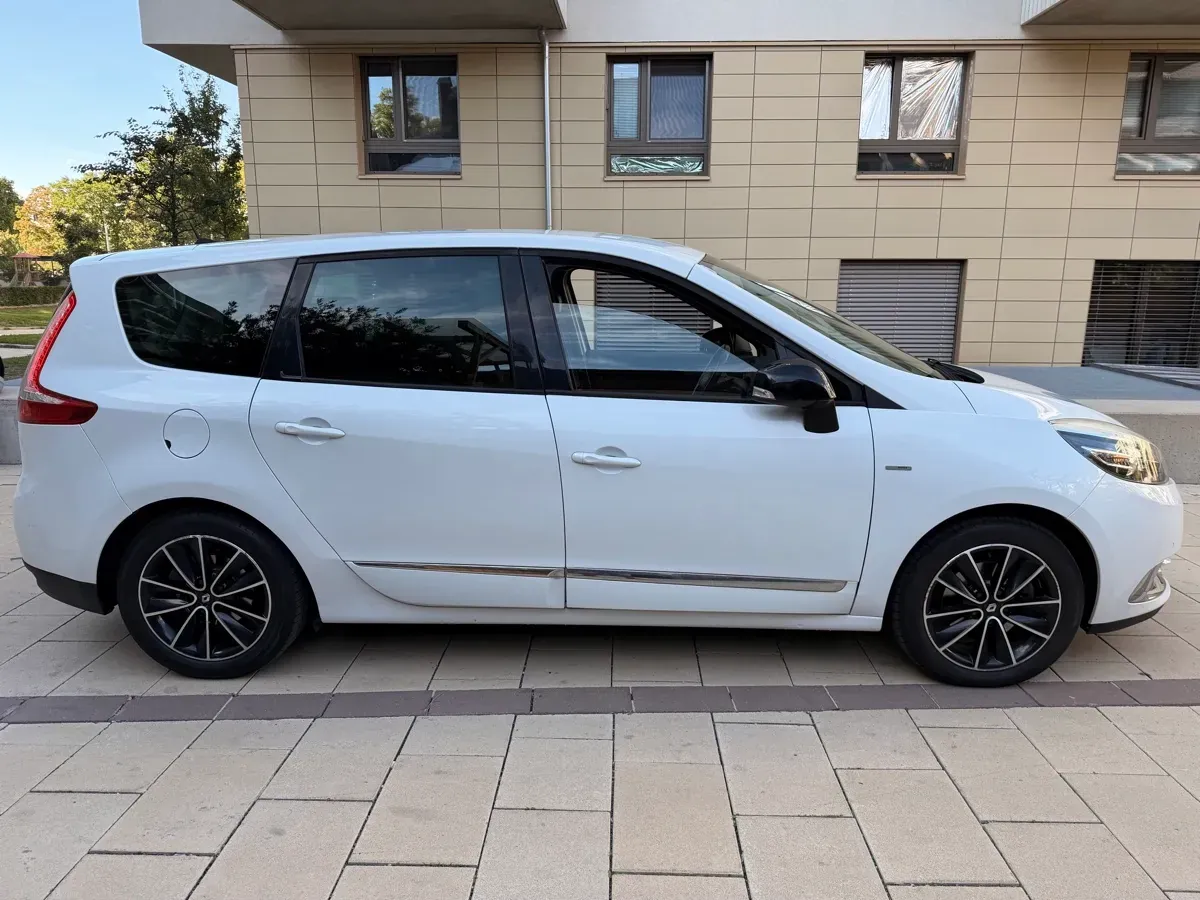 Renault Grand Scénic 2013 photo 3