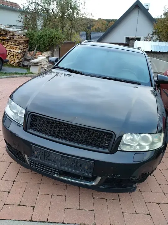 Audi A4 2002 photo 2
