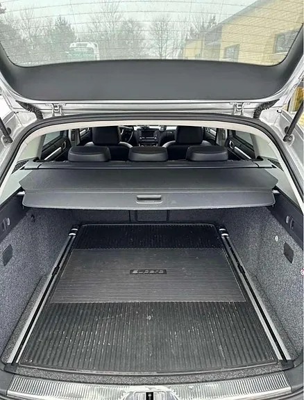 Skoda Superb 2010 photo 2