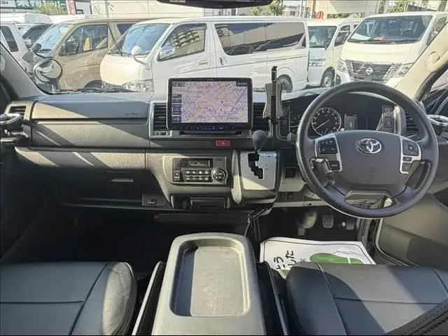 Toyota Hiace 2026 photo 4