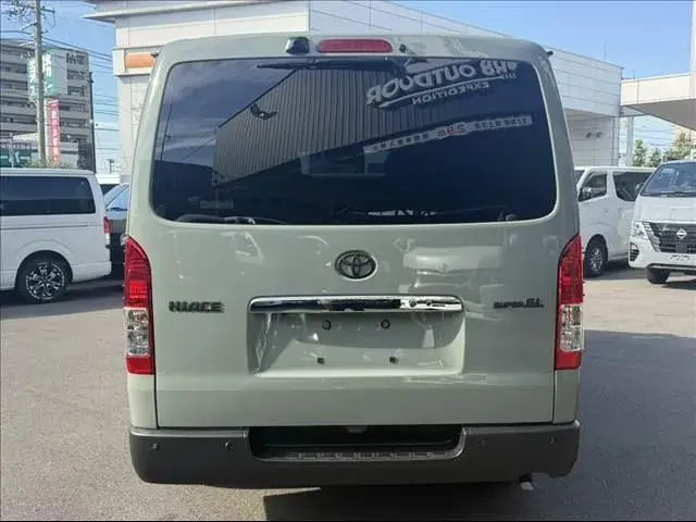 Toyota Hiace 2026 photo 3