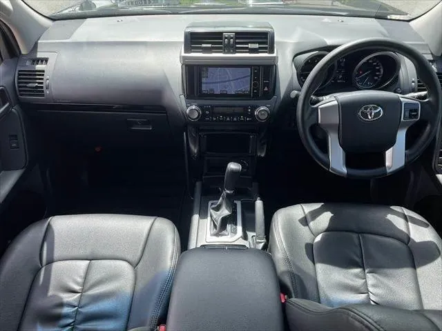 Toyota Land Cruiser Prado 2014 photo 3