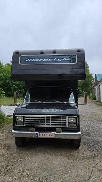 Ford E450 1979 photo 3
