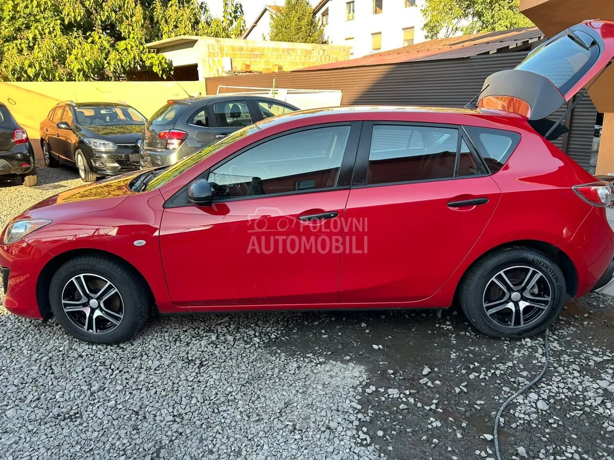Mazda 3 2011 photo 4