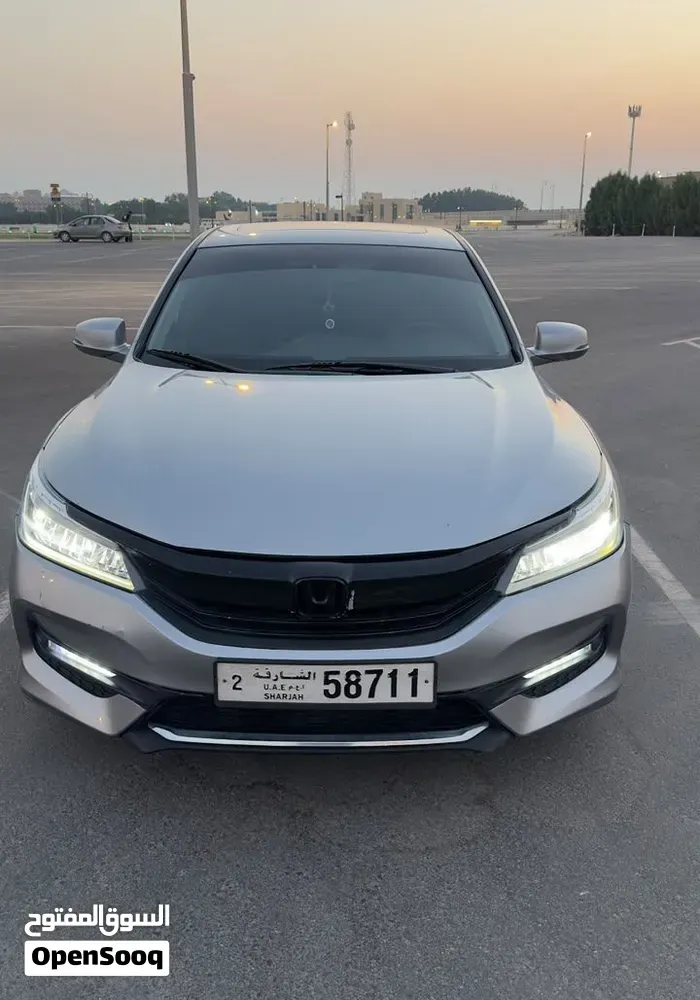 Honda Accord 2017 photo 2