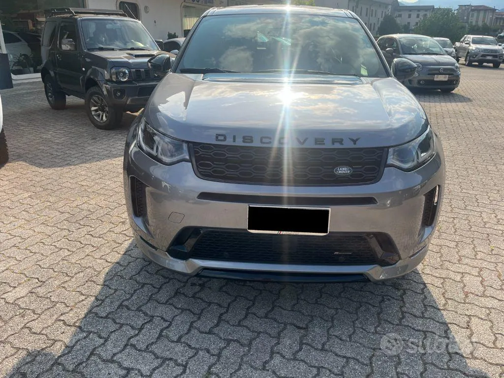 Land Rover Discovery Sport 2022 photo 2