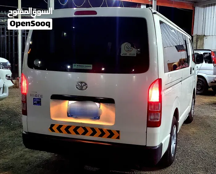 Toyota Hiace 2013 photo 4
