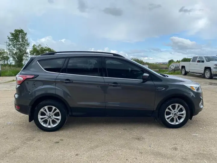 Ford Escape 2018 photo 5