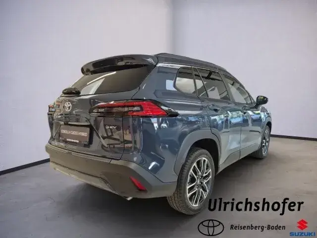 Toyota Corolla Cross photo 3