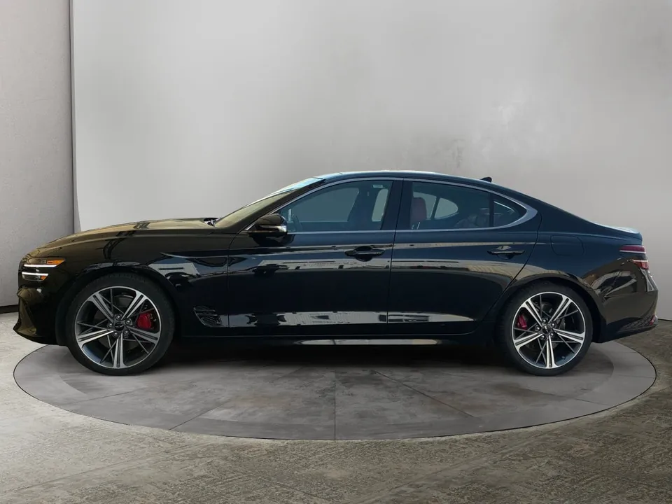 Genesis G70 2025 photo 2