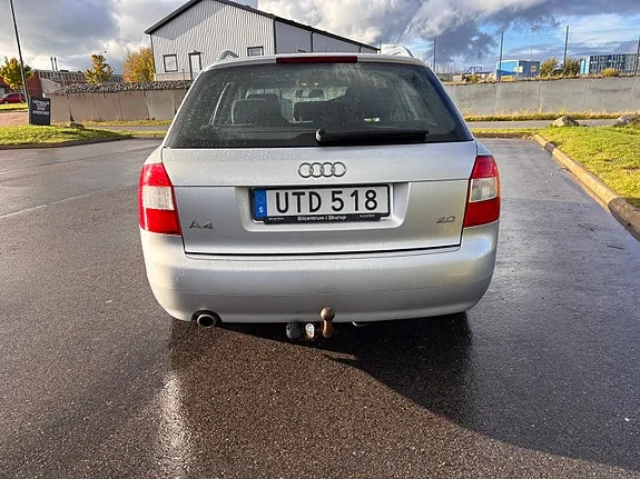 Audi A4 2004 photo 3