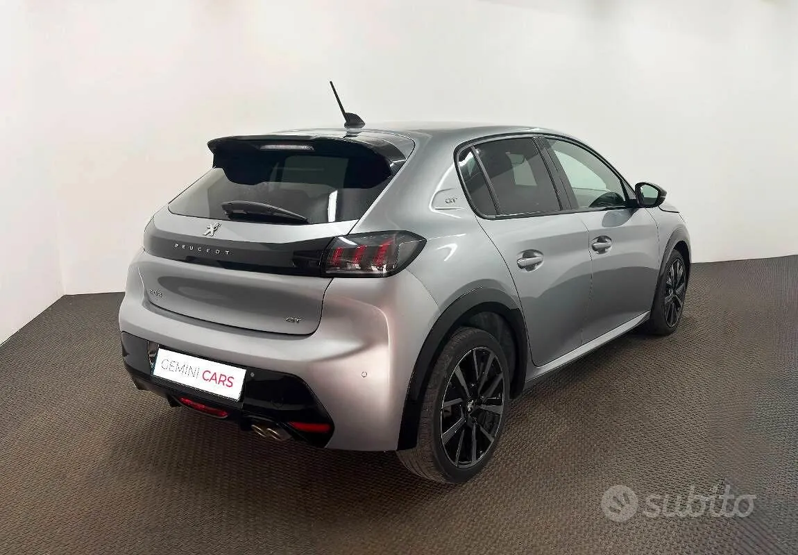 Peugeot 208 2022 photo 5