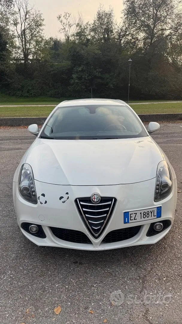 Alfa Romeo Giulietta 2015 photo 4