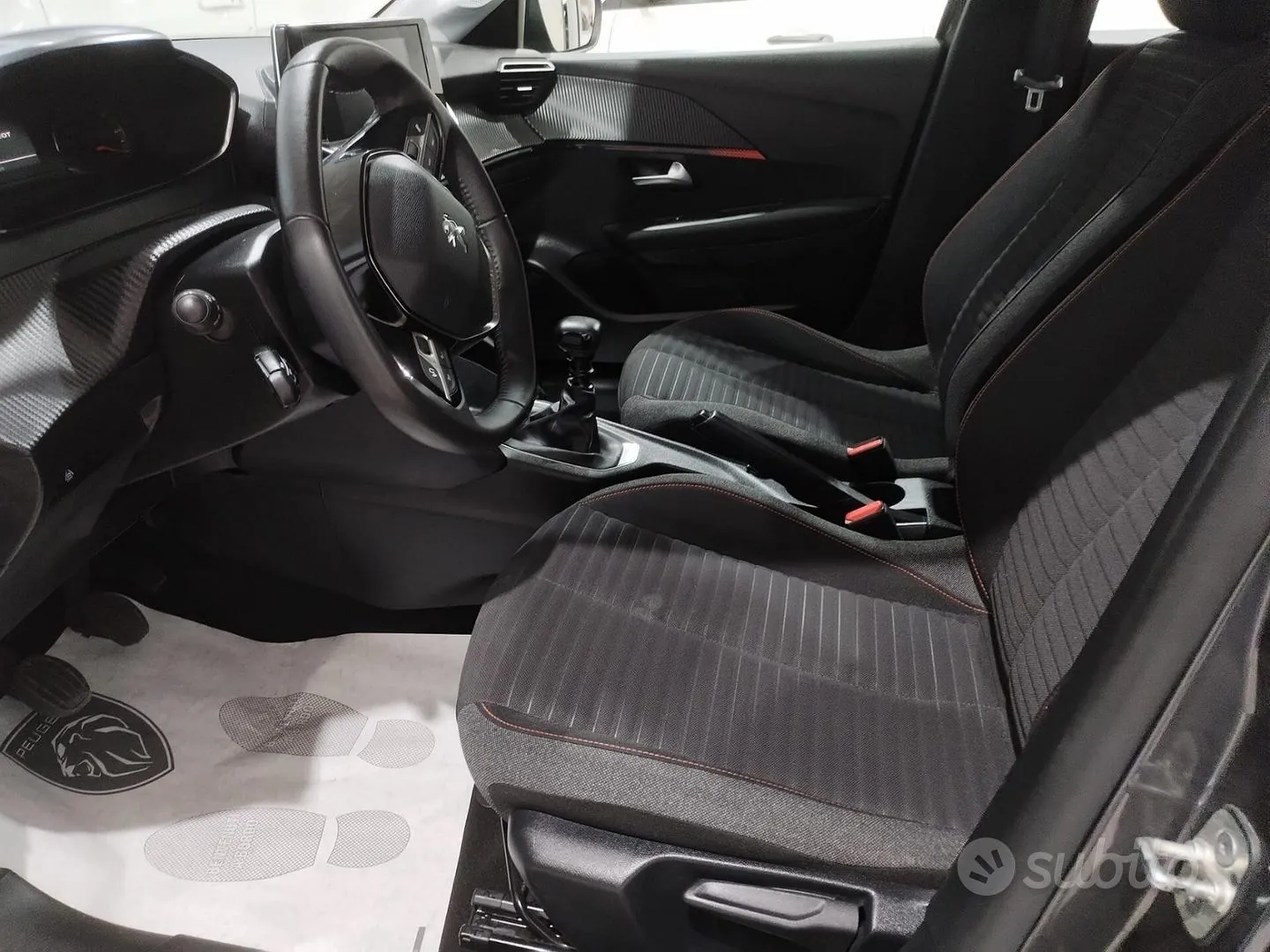 Peugeot 208 2023 photo 5
