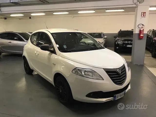 Lancia Ypsilon 2014 photo 4