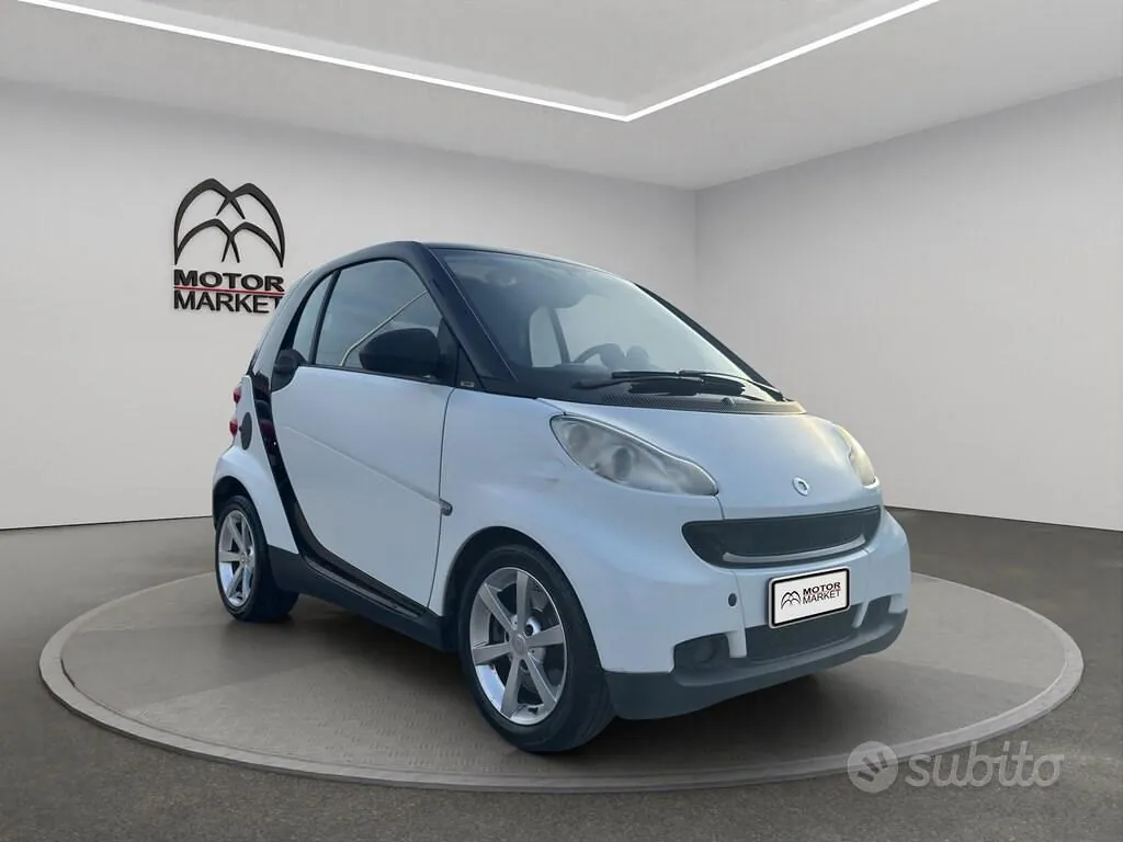 Smart Fortwo 2010 photo 3