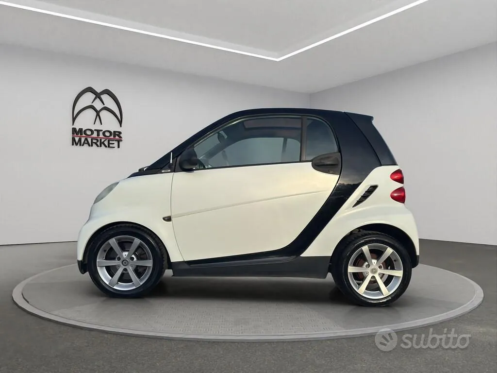 Smart Fortwo 2010 photo 5