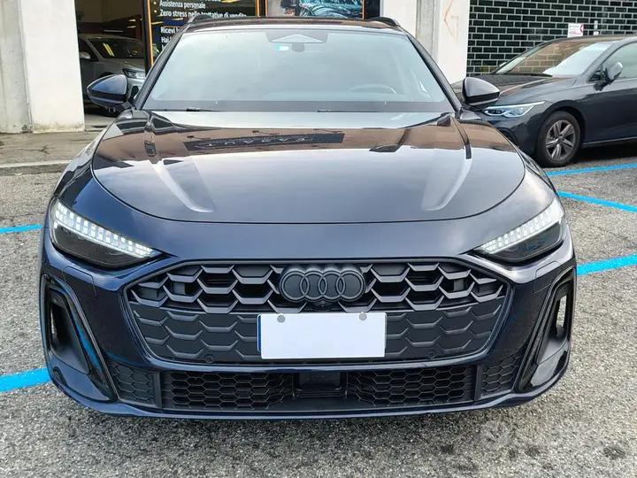Audi A5 Avant 2025 photo 2