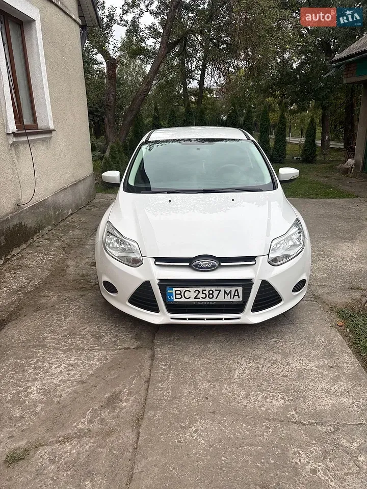 Ford Focus 2014 photo 3
