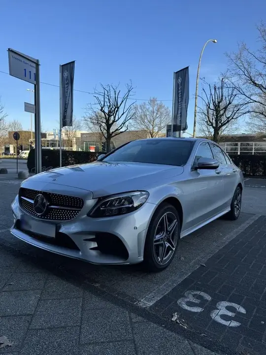 Mercedes-Benz C180