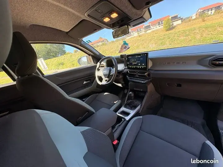 Dacia Duster 2025 photo 3