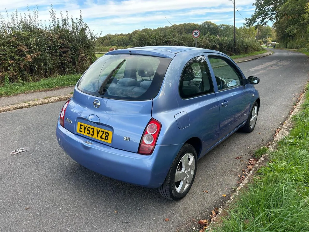 Nissan Micra 2003 photo 3