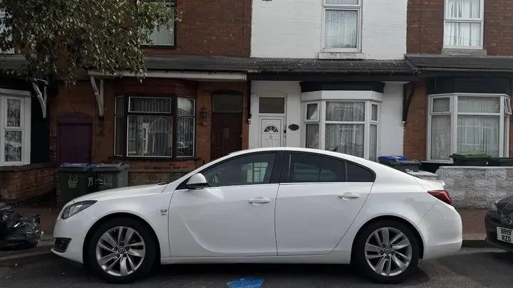 Vauxhall Insignia 2017 photo 3