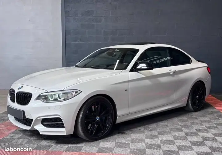 BMW M235I 2015 photo 2