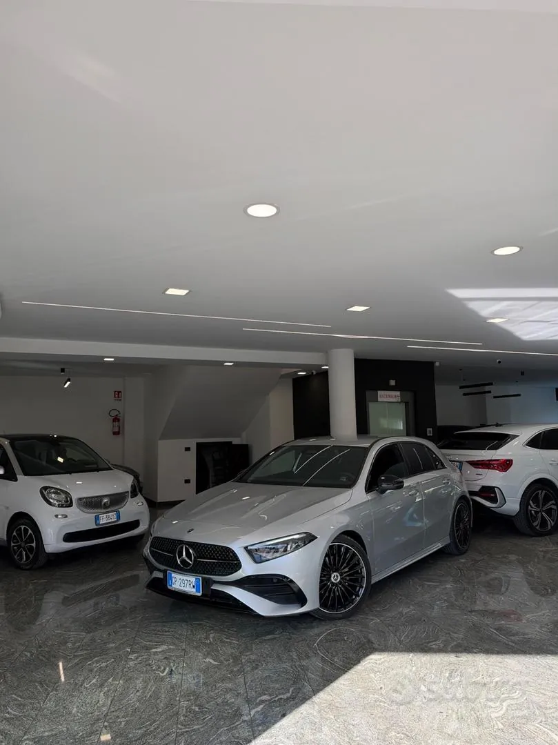 Mercedes-Benz A200