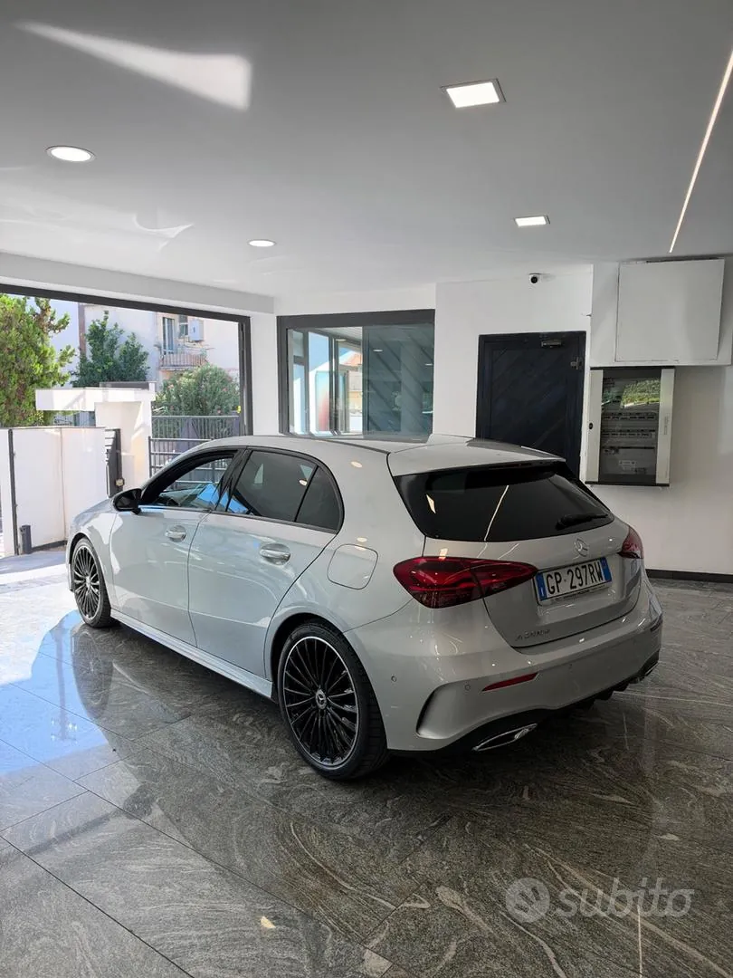 Mercedes-Benz A200 2023 photo 5