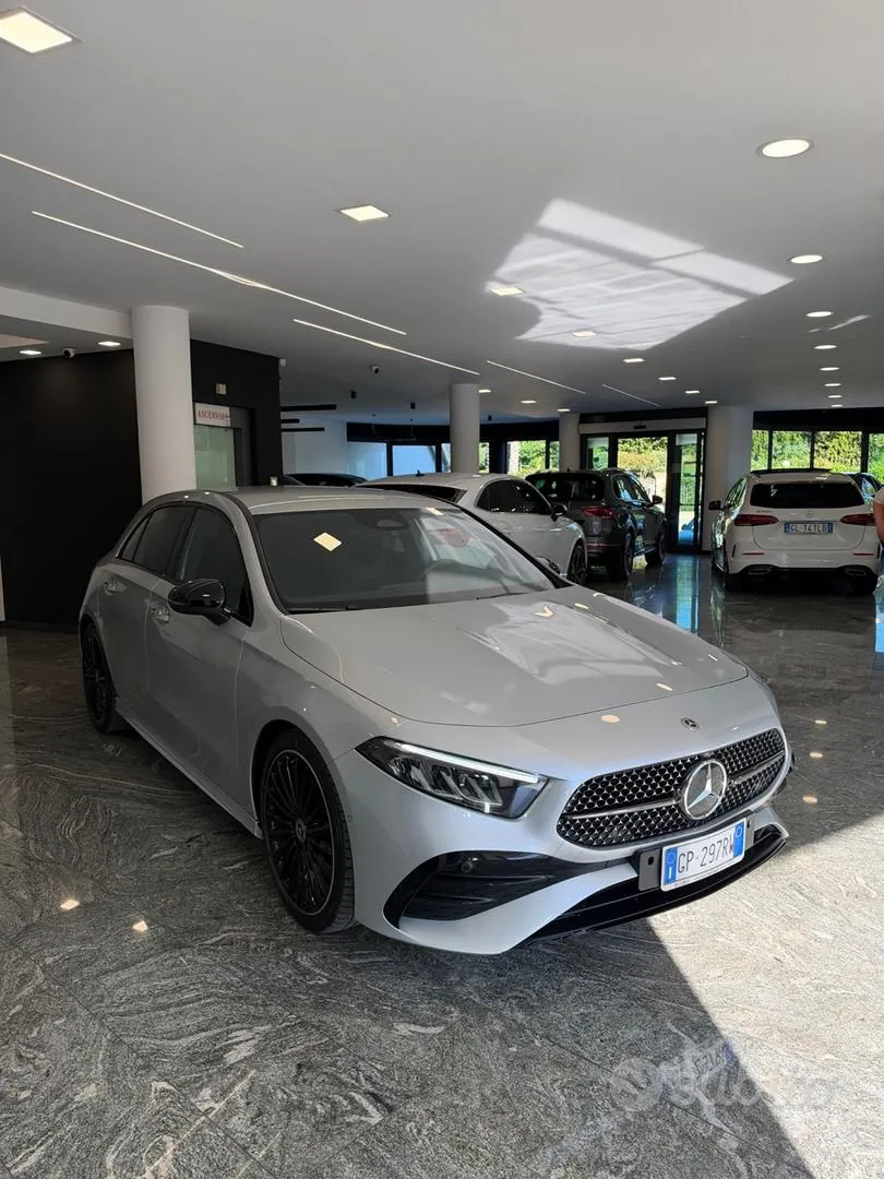 Mercedes-Benz A200 2023 photo 4